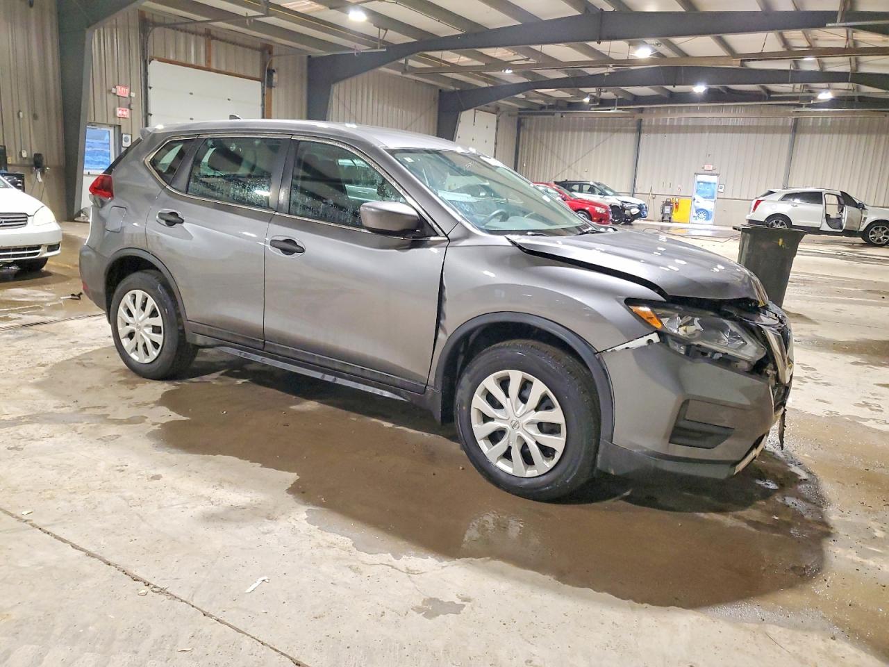 2018 NISSAN ROGUE S photo 4