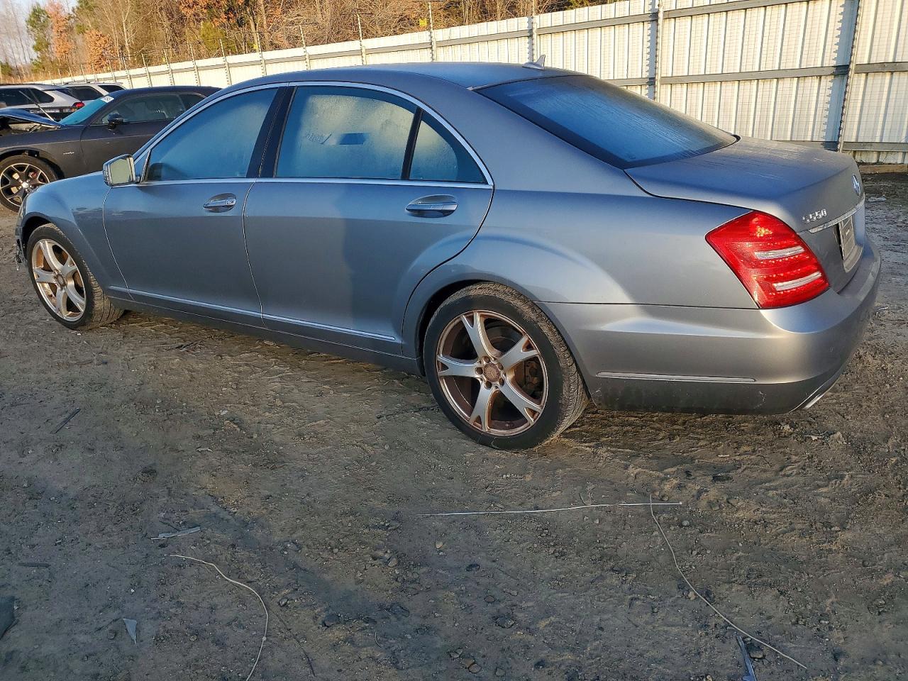 2013 MERCEDES-BENZ S 550 photo 2