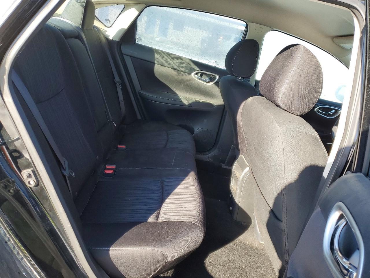 2019 NISSAN SENTRA S photo 10