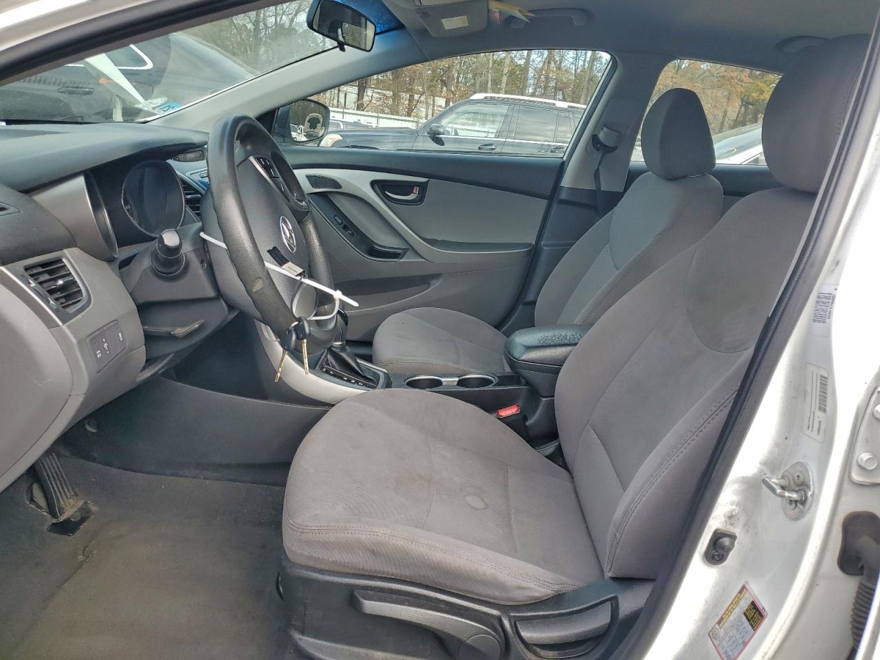 2014 HYUNDAI ELANTRA SE photo 7