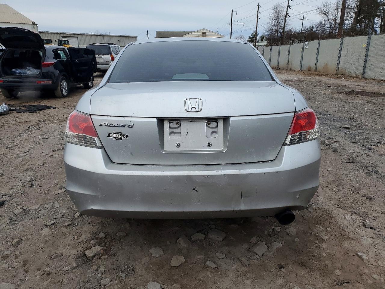 2009 HONDA ACCORD LX photo 6