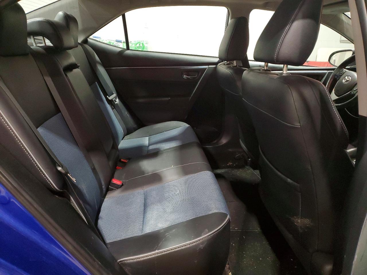 2015 TOYOTA COROLLA L photo 10