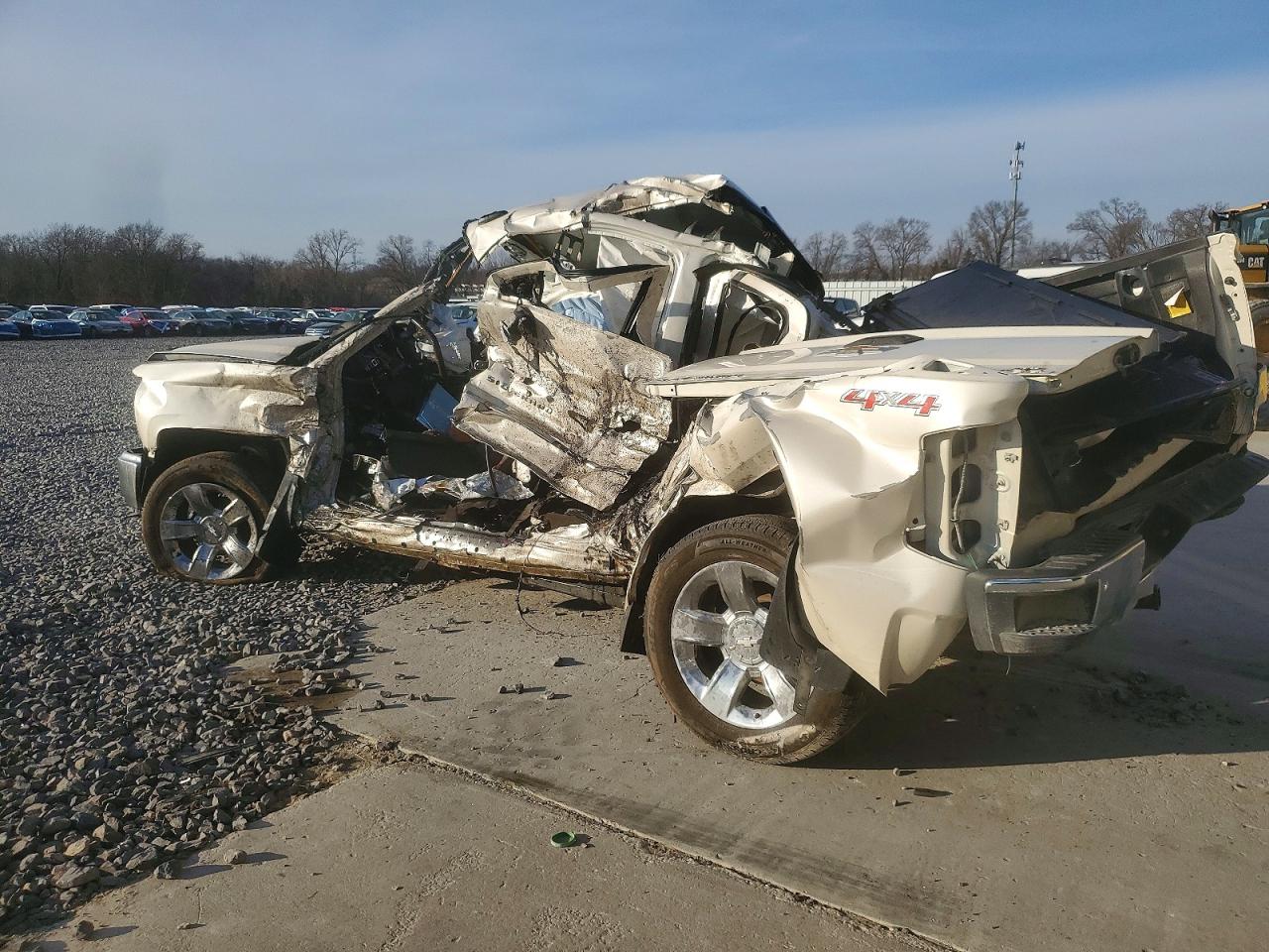 2015 CHEVROLET SILVERADO K1500 LTZ photo 2