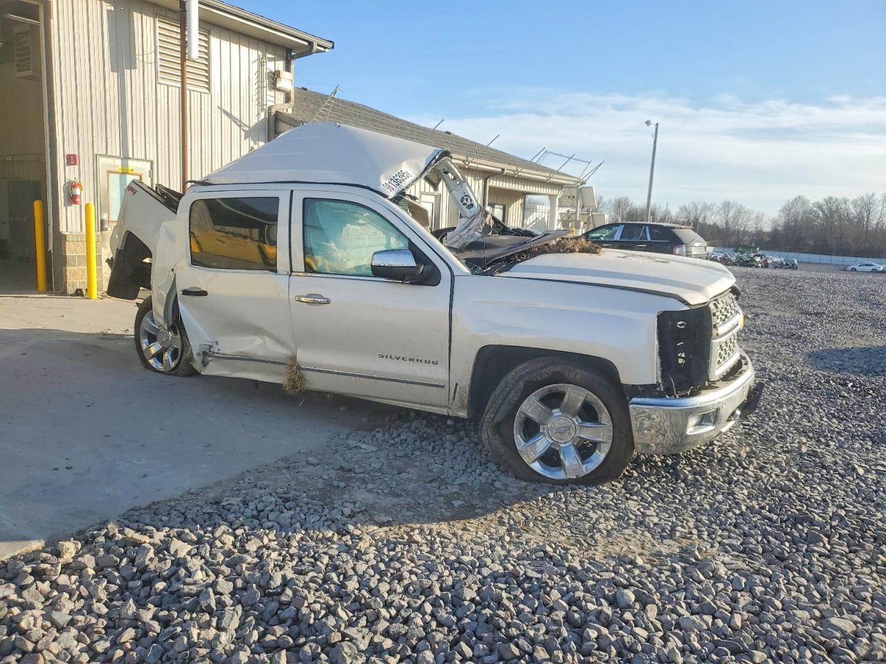 2015 CHEVROLET SILVERADO K1500 LTZ photo 4