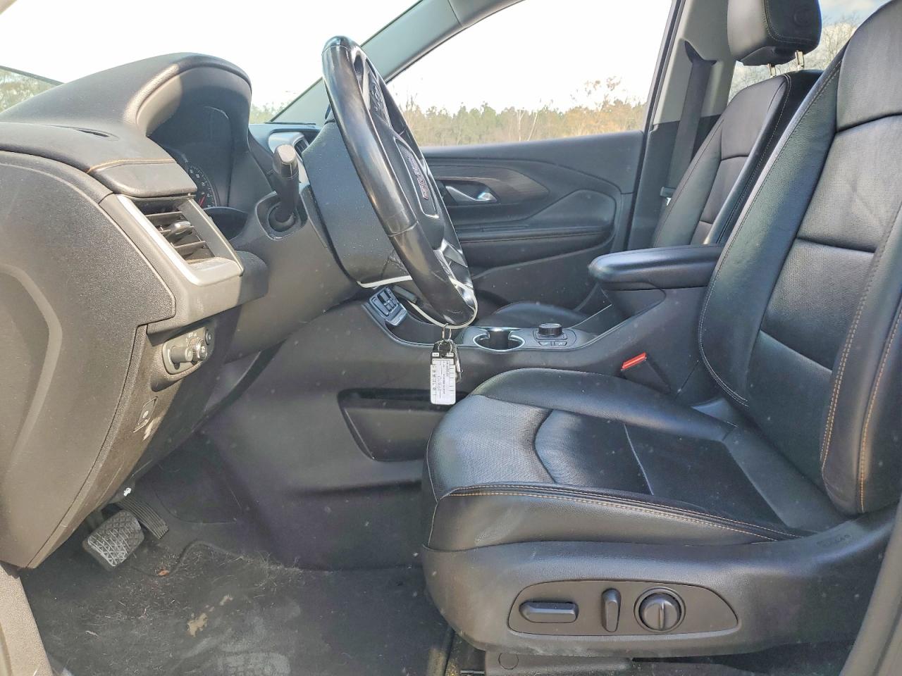 2019 GMC TERRAIN SLT photo 7