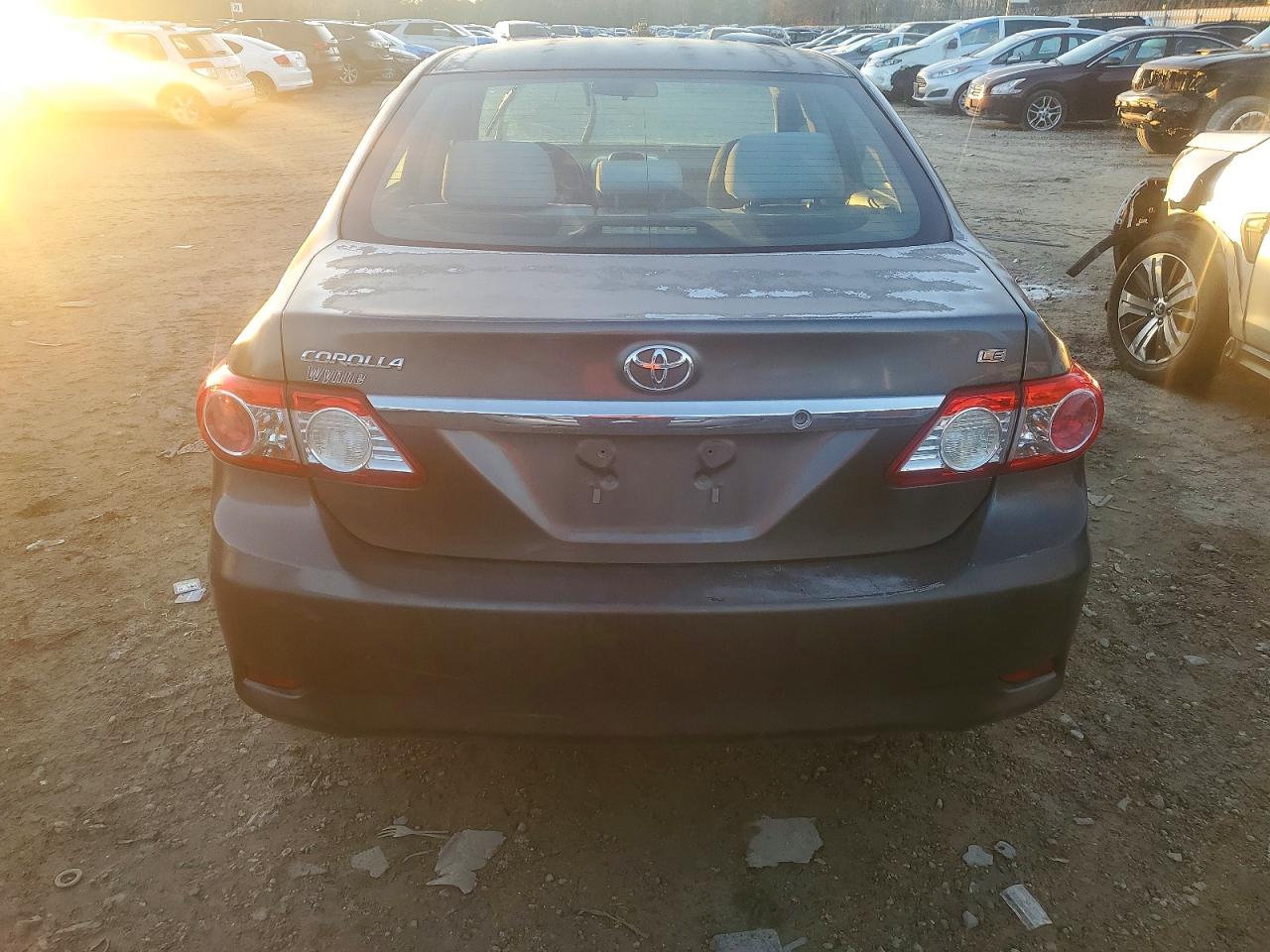 2012 TOYOTA COROLLA BASE photo 11