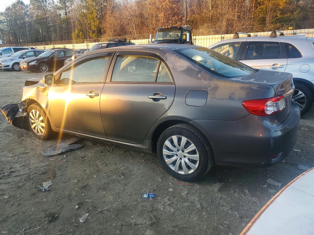 2012 TOYOTA COROLLA BASE photo 3