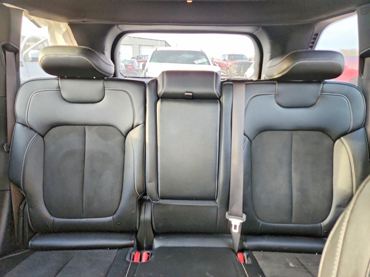 2023 JEEP GRAND CHEROKEE LAREDO photo 10