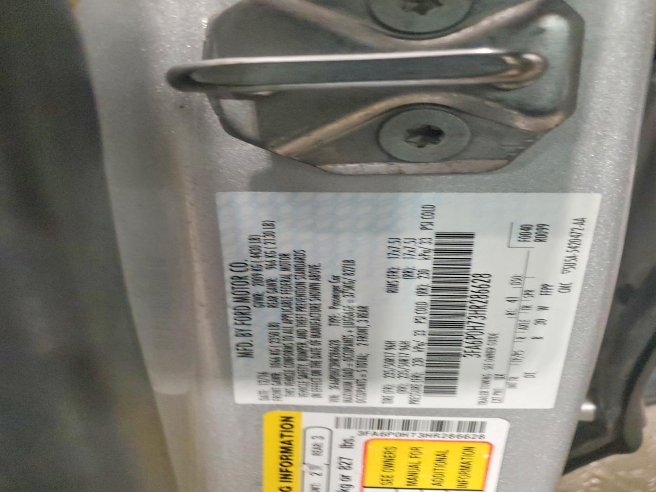 2017 FORD FUSION SE photo 12