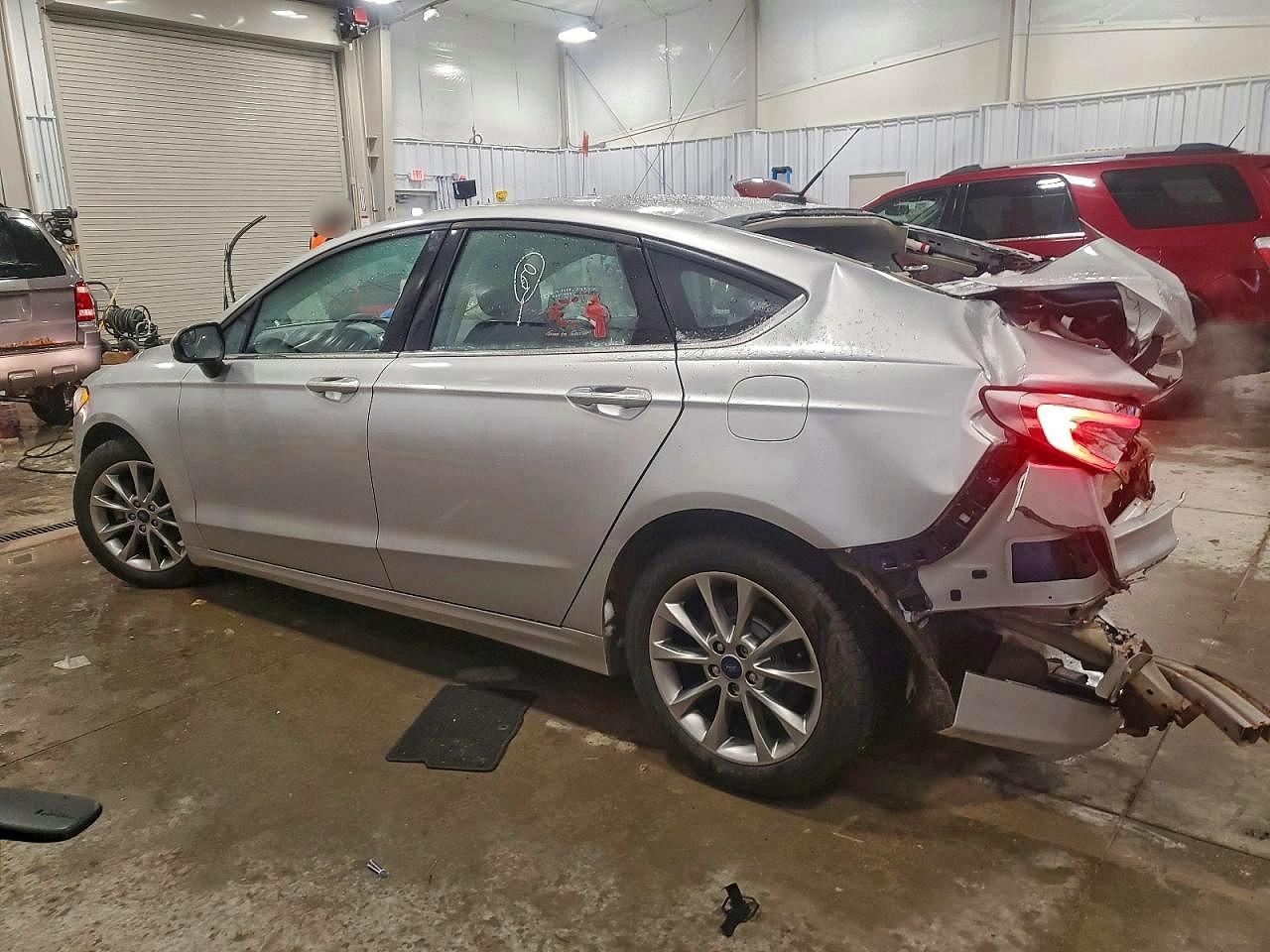 2017 FORD FUSION SE photo 2