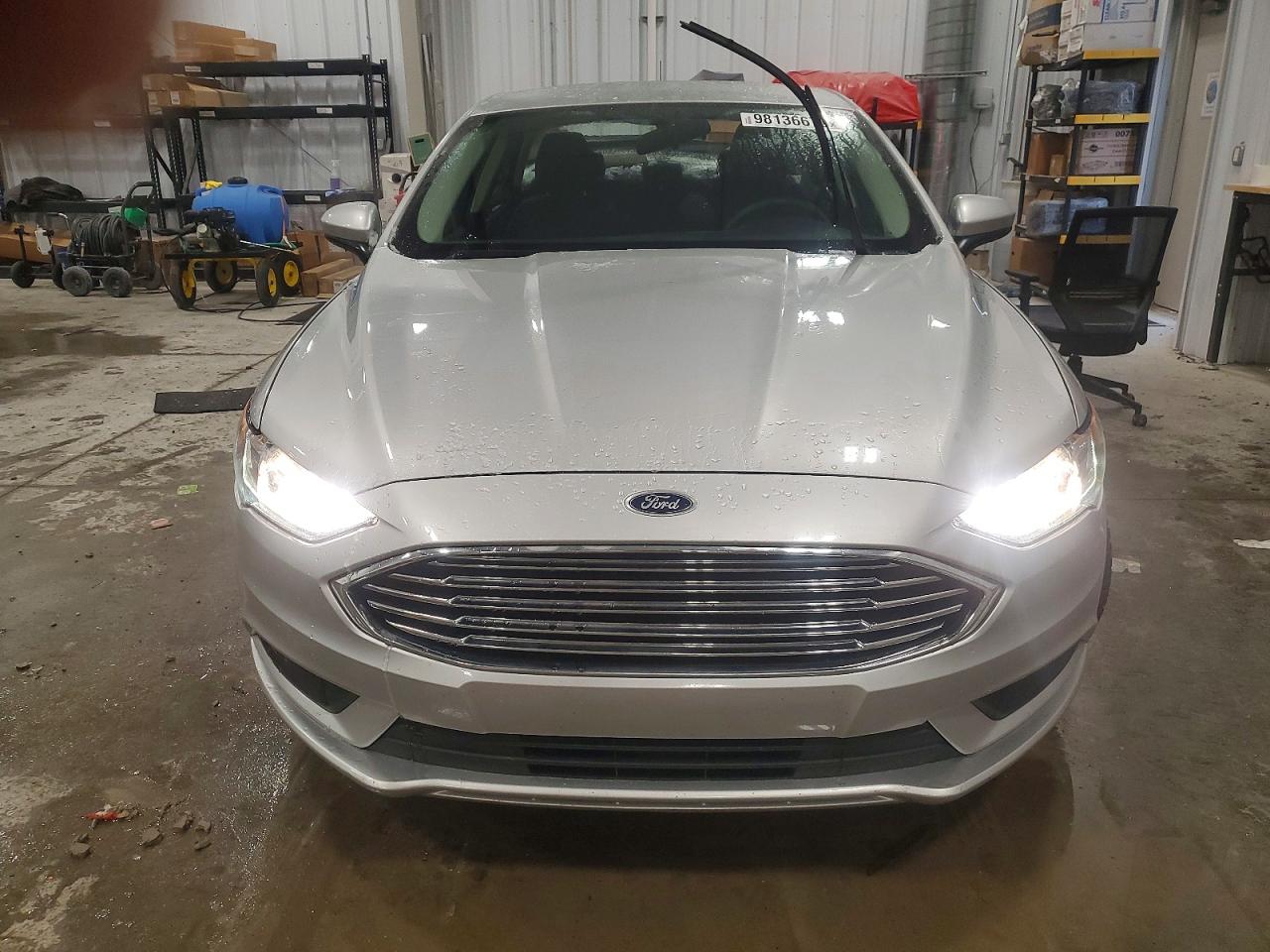 2017 FORD FUSION SE photo 5