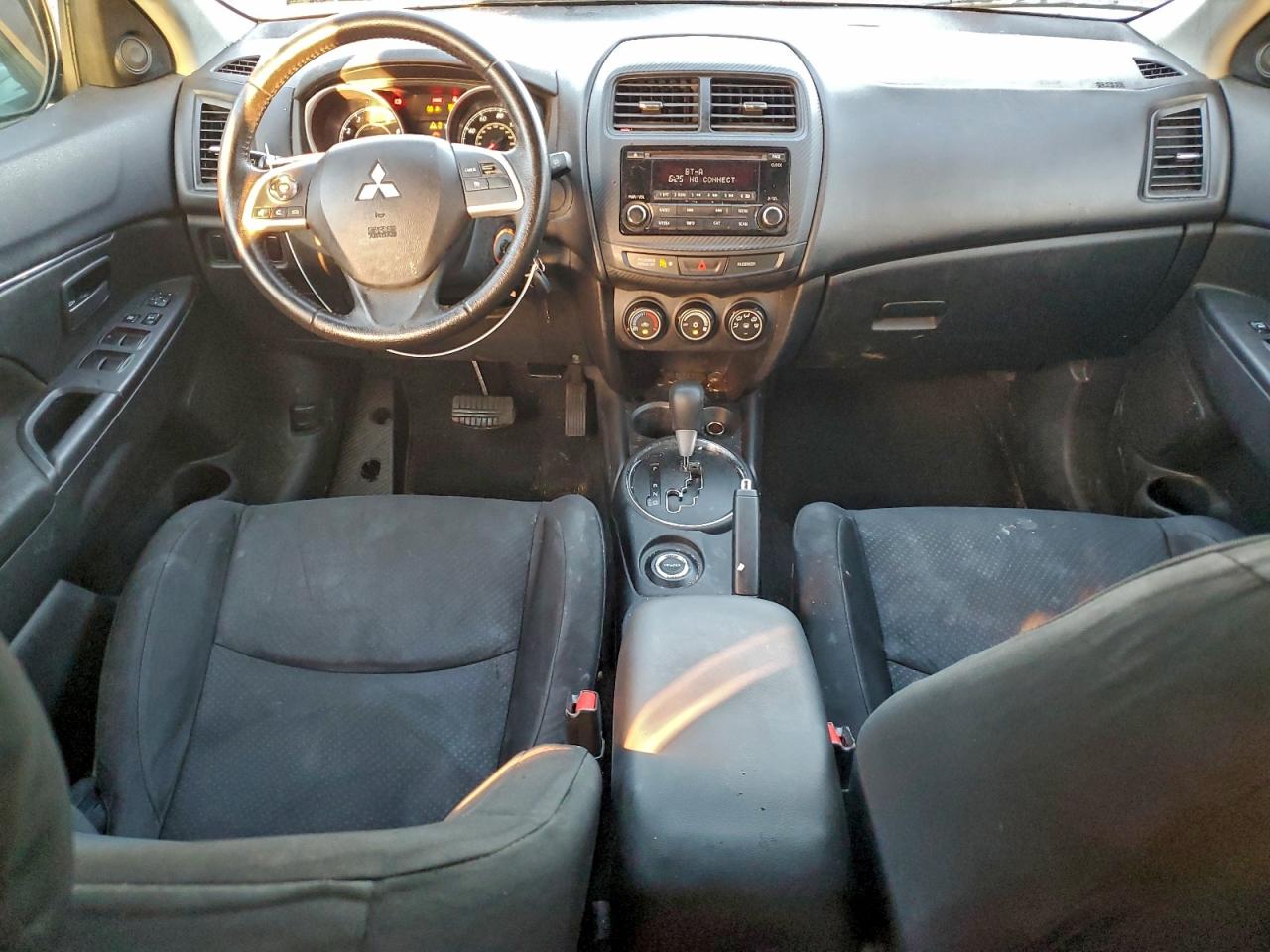 2015 MITSUBISHI OUTLANDER SPORT ES photo 8
