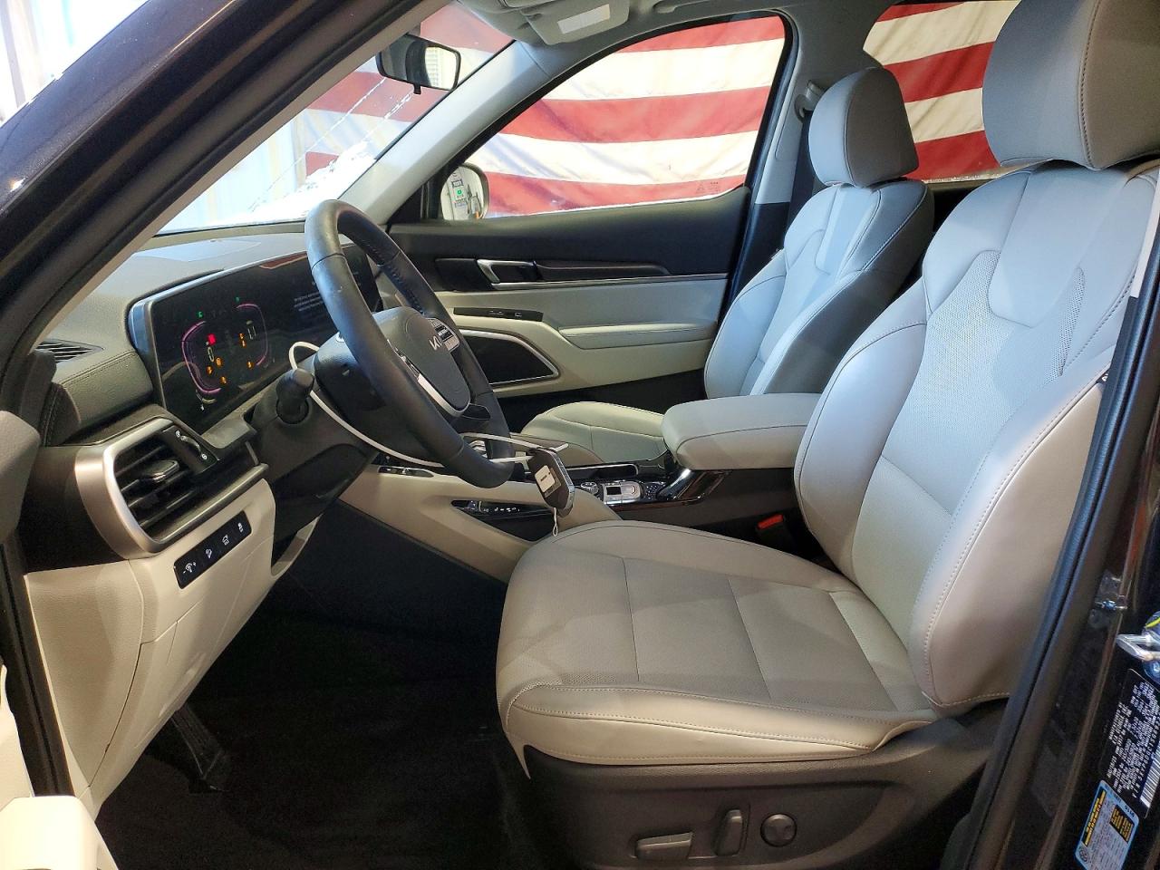2025 KIA TELLURIDE S photo 7