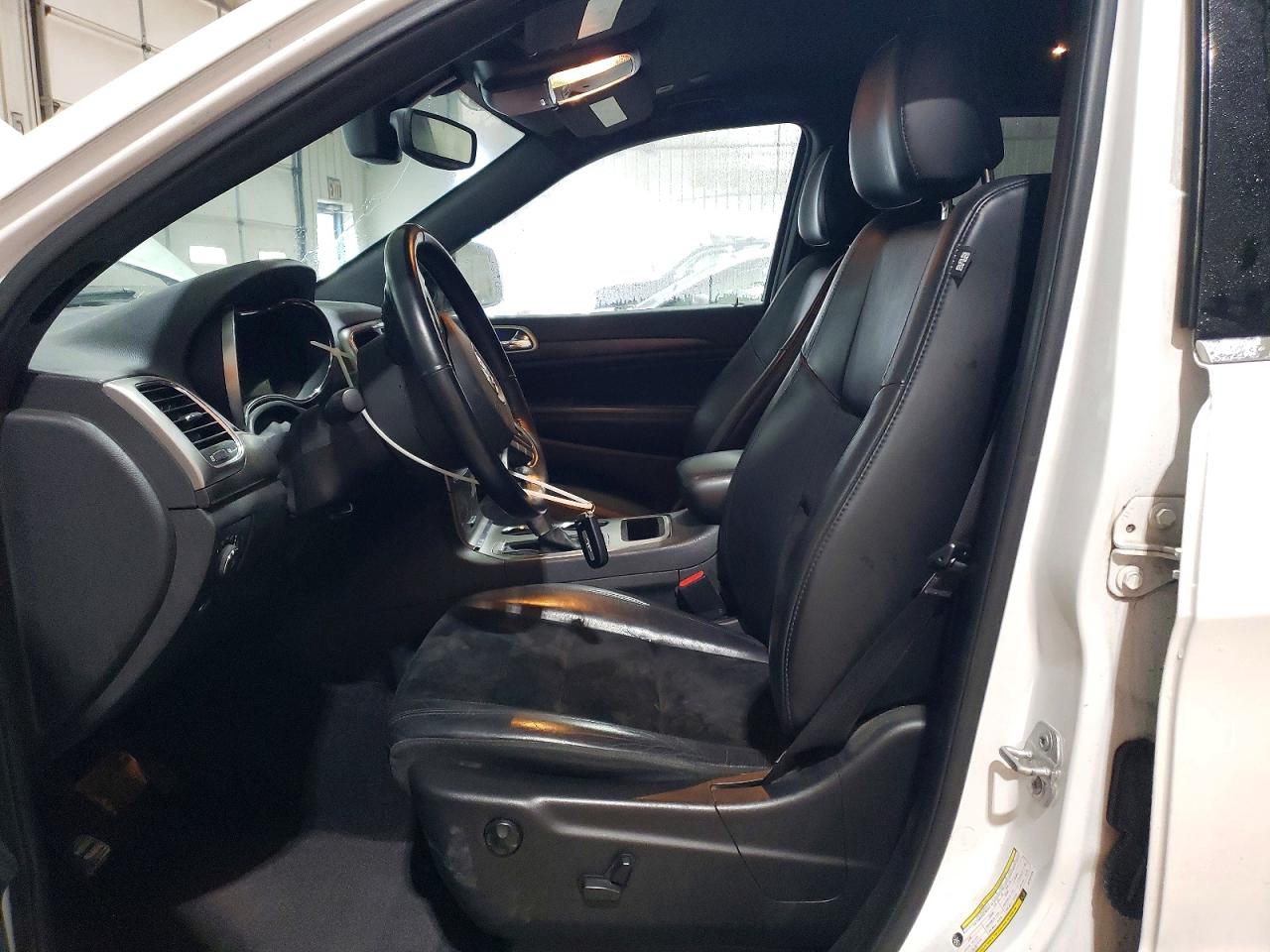 2018 JEEP GRAND CHEROKEE LAREDO photo 7