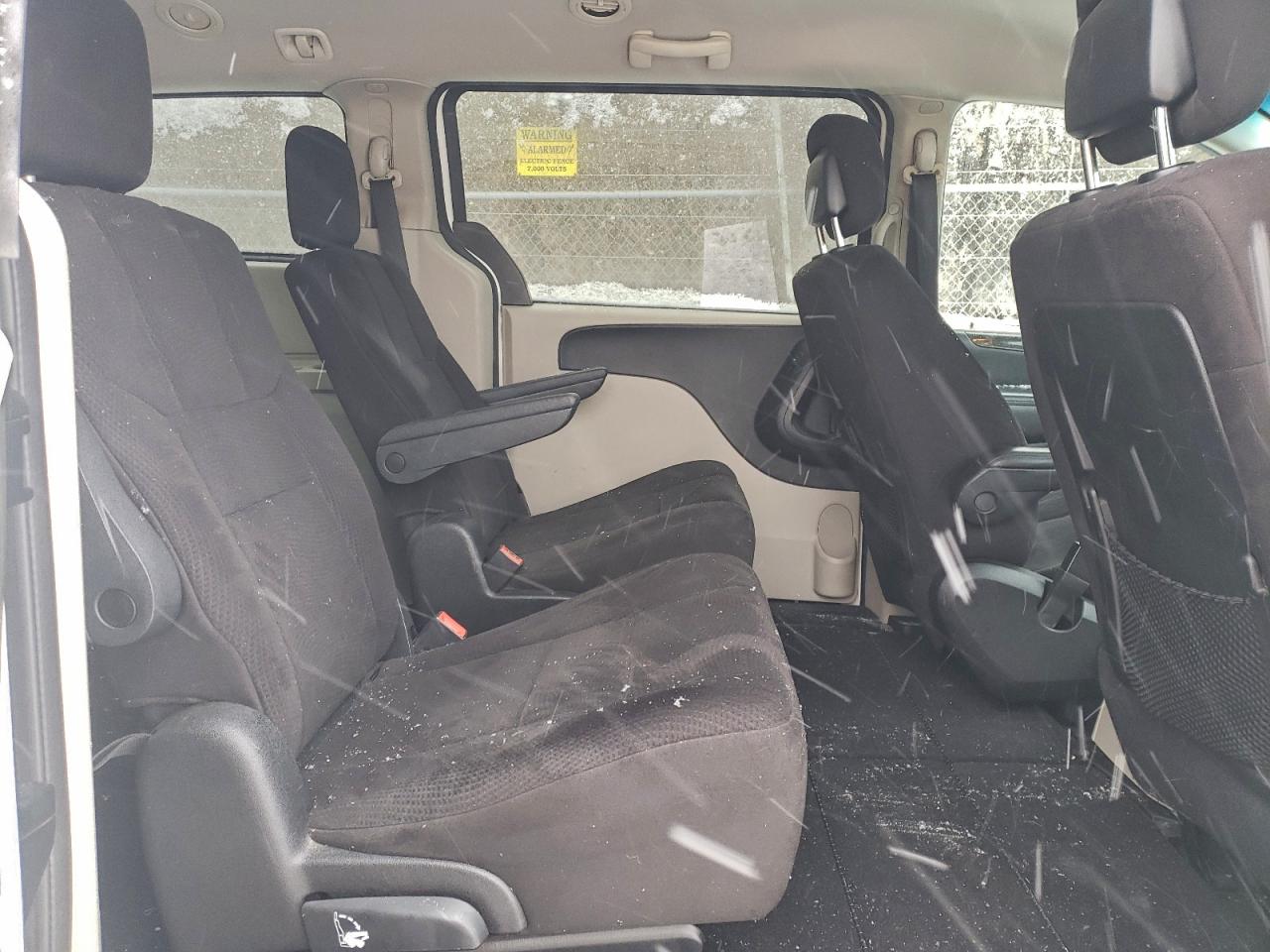 2011 DODGE GRAND CARAVAN MAINSTREET photo 11
