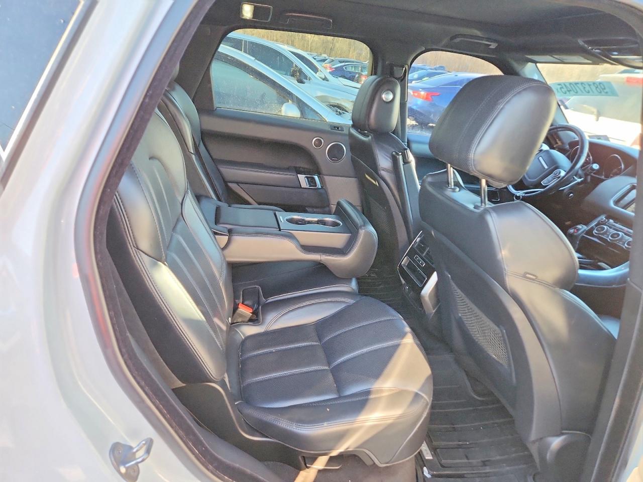 2015 LAND ROVER RANGE ROVER SPORT HSE photo 11