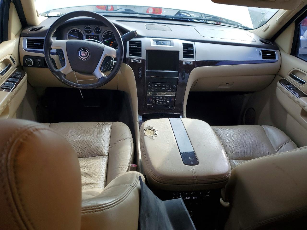 2011 CADILLAC ESCALADE ESV PREMIUM photo 8