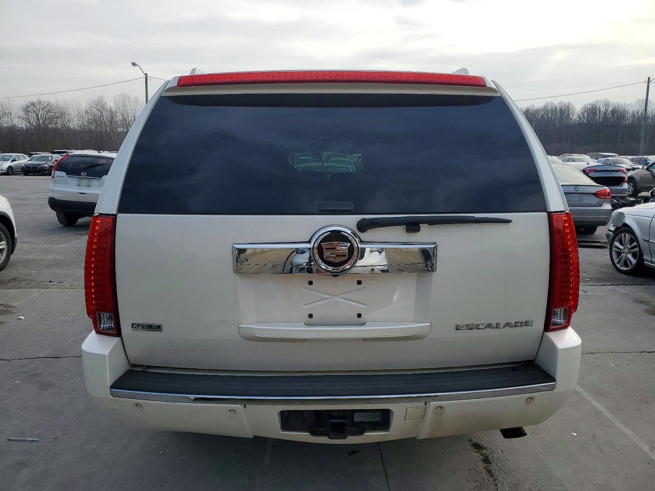 2011 CADILLAC ESCALADE ESV PREMIUM photo 6