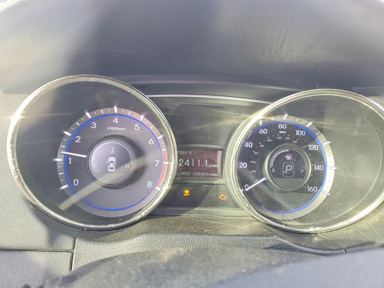 2011 HYUNDAI SONATA SE photo 9