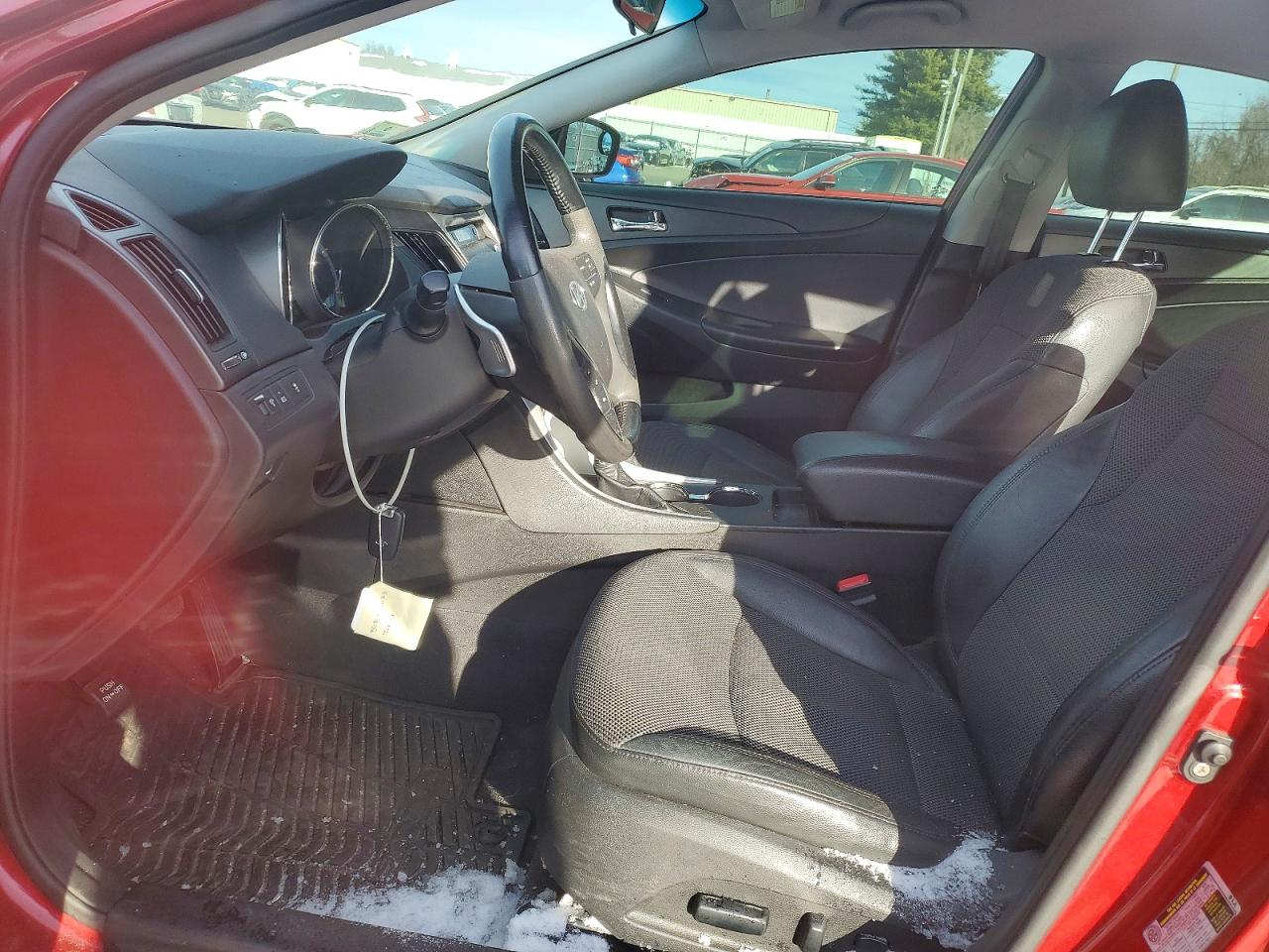 2011 HYUNDAI SONATA SE photo 7