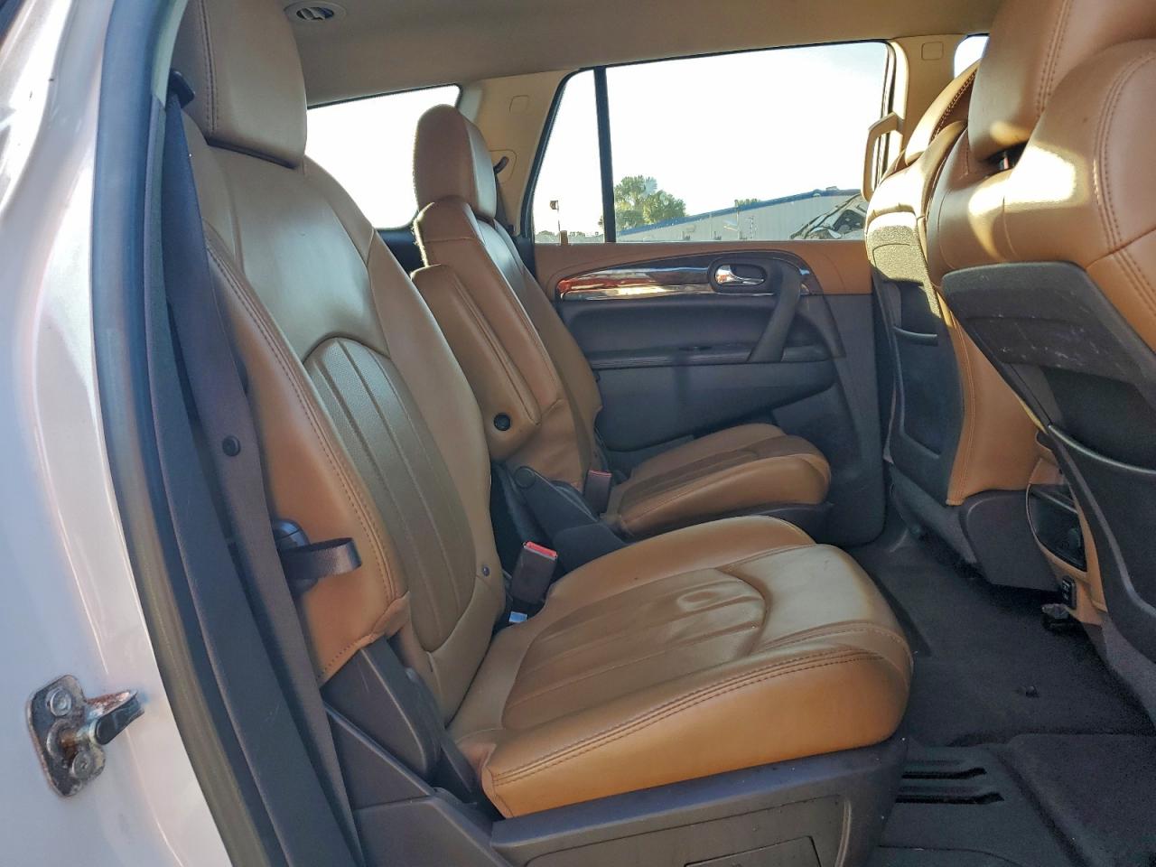 2016 BUICK ENCLAVE photo 11
