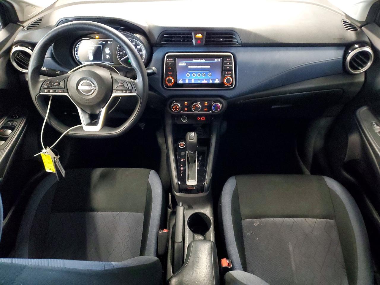 2025 NISSAN VERSA SV photo 8