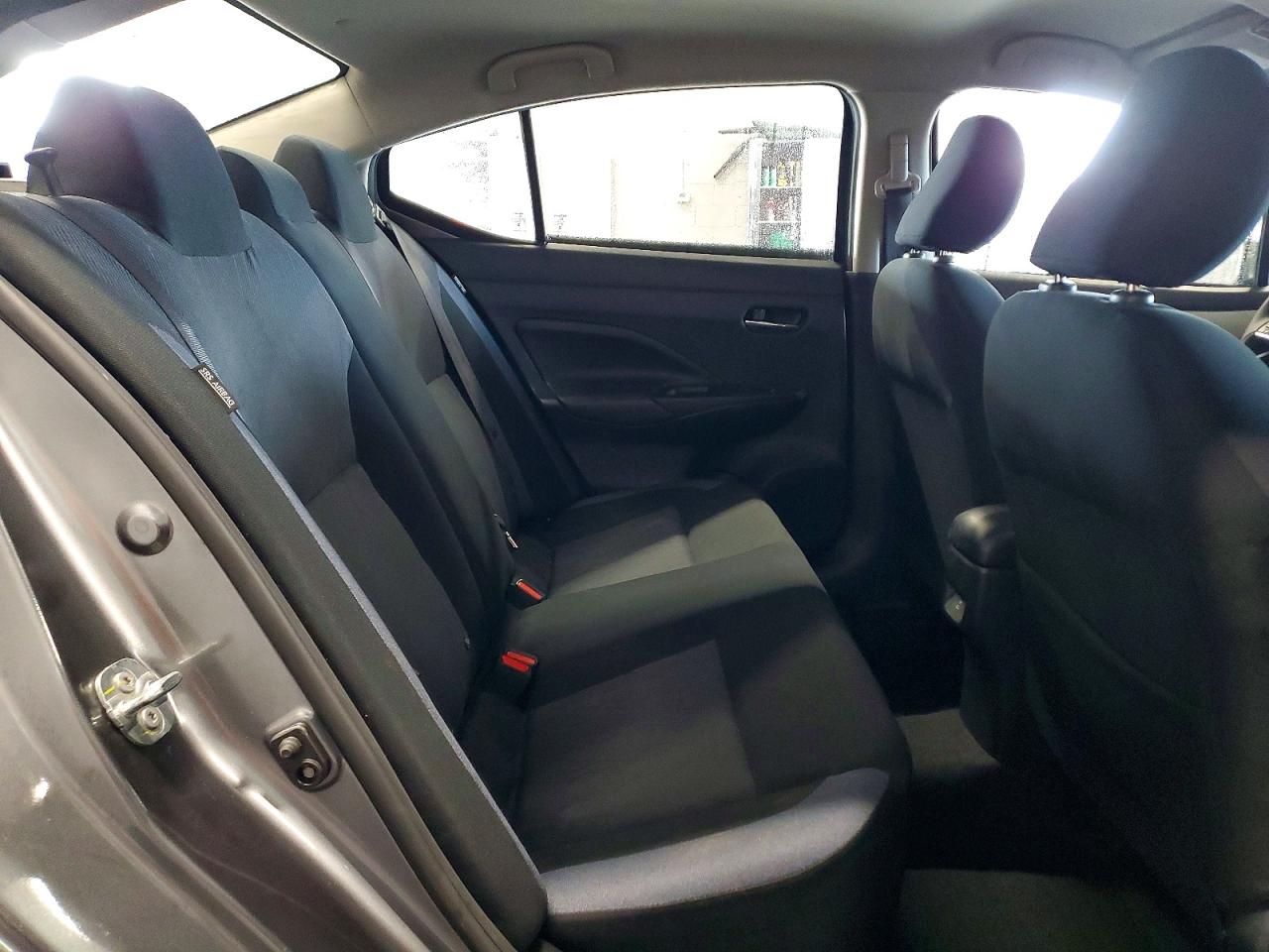 2025 NISSAN VERSA SV photo 10
