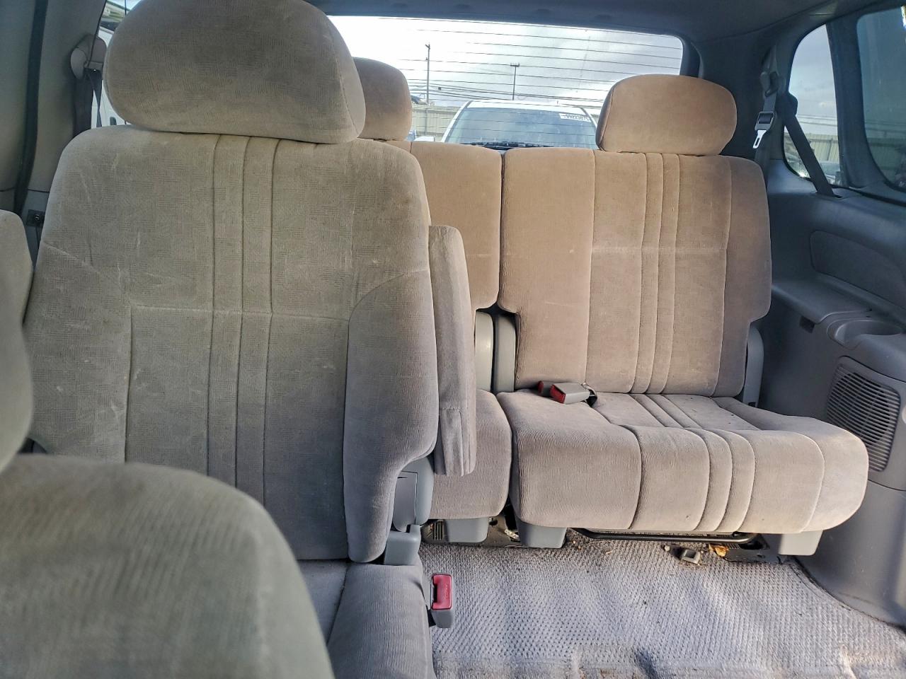 2002 TOYOTA SIENNA LE photo 19