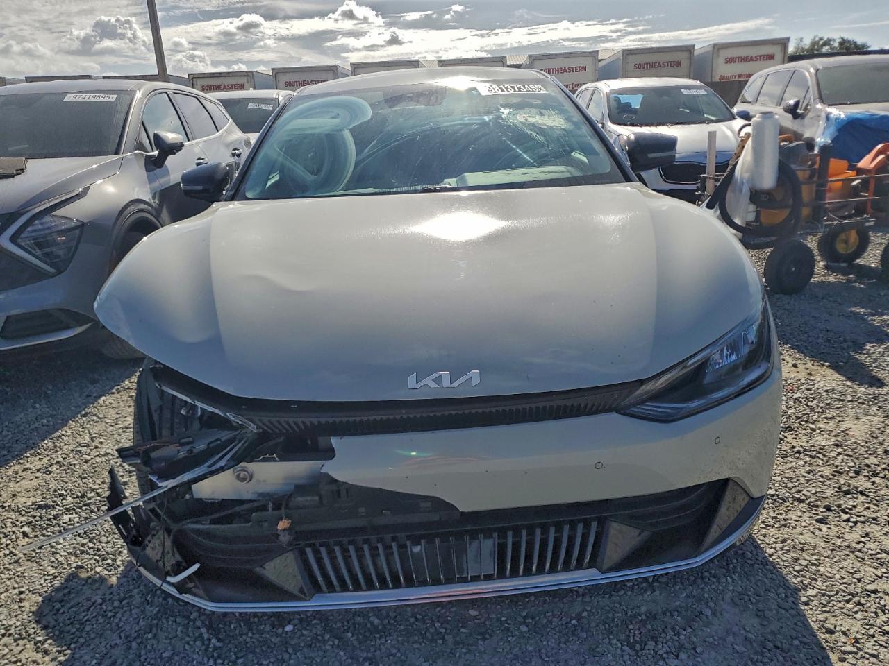 2024 KIA EV6 LIGHT photo 5