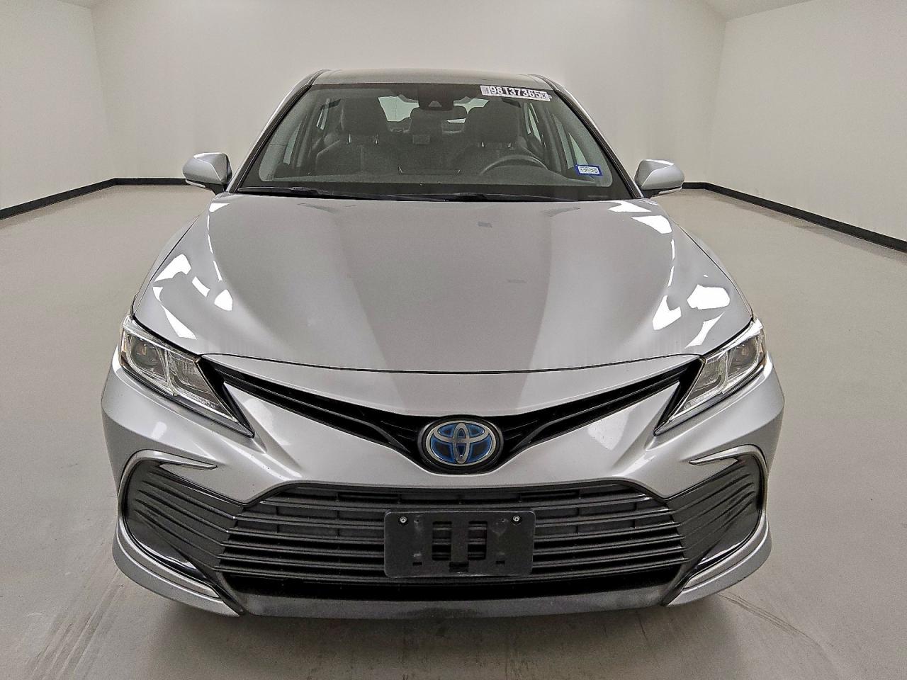 2022 TOYOTA CAMRY LE photo 5