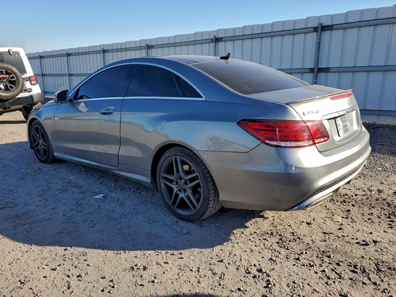 2016 MERCEDES-BENZ E 400 photo 2