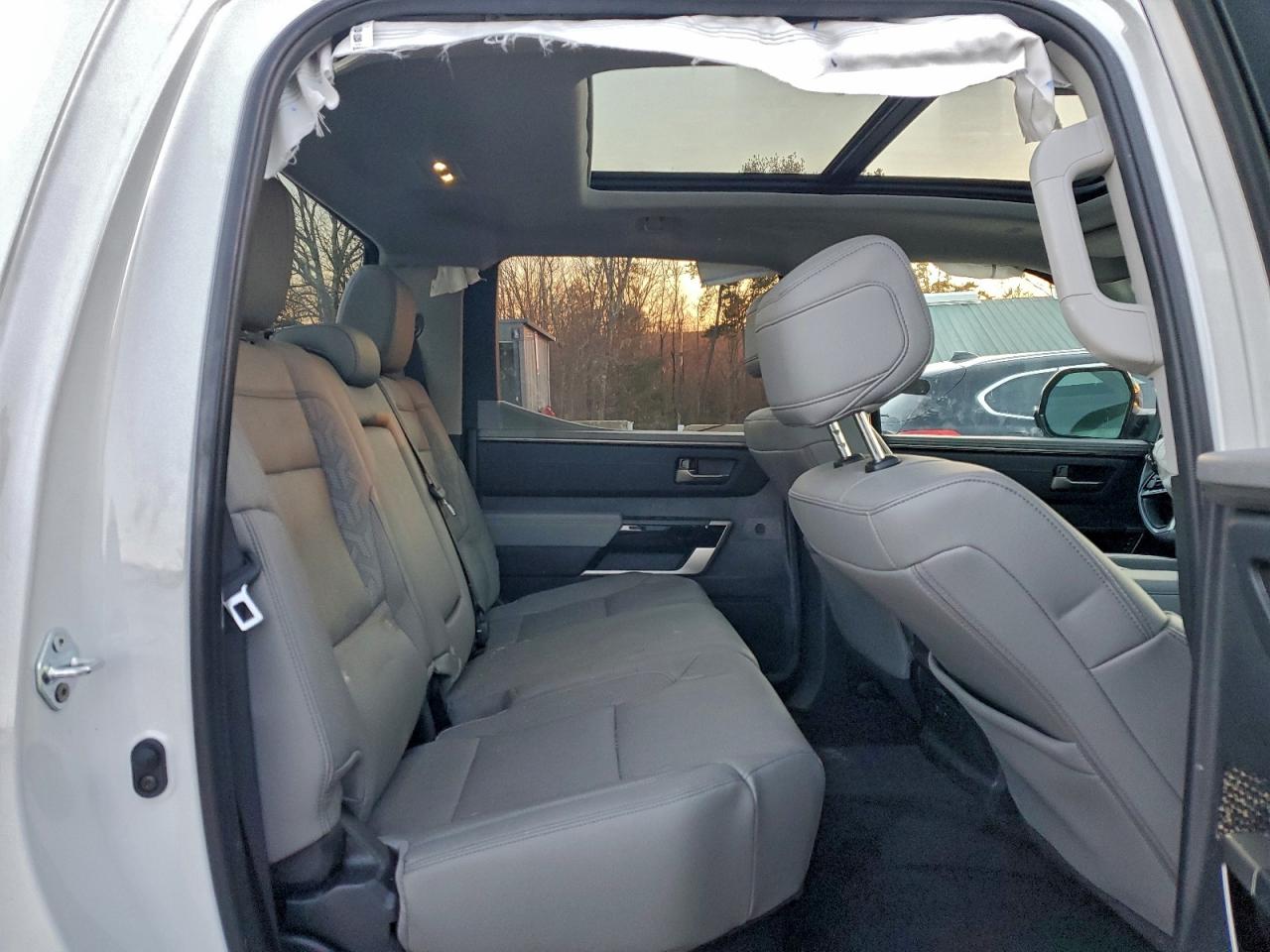 2024 TOYOTA TUNDRA LIMITED HV photo 10