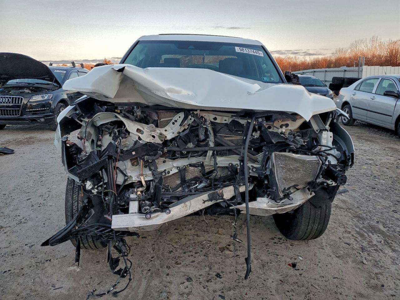 2024 TOYOTA TUNDRA LIMITED HV photo 5
