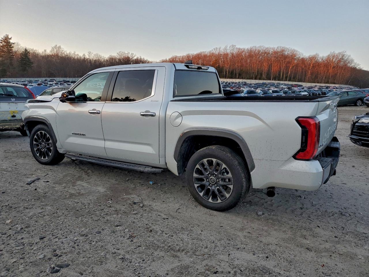 2024 TOYOTA TUNDRA LIMITED HV photo 2