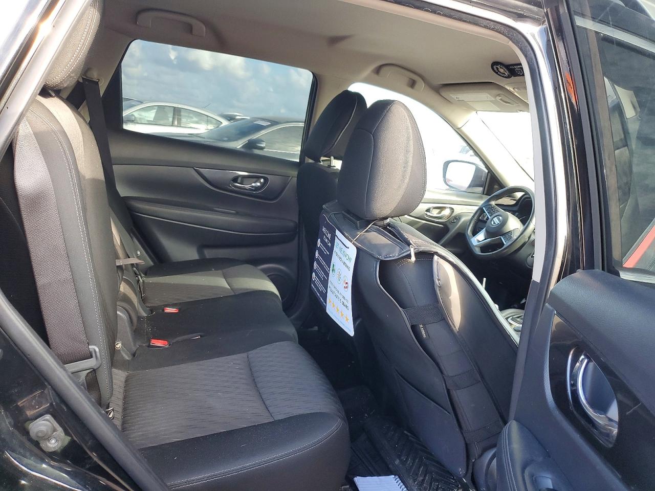 2018 NISSAN ROGUE S photo 10