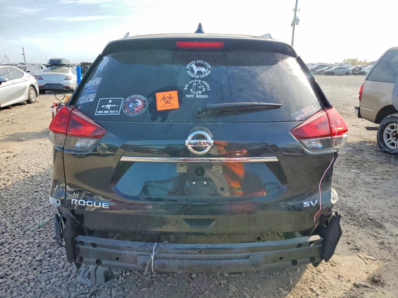 2018 NISSAN ROGUE S photo 6