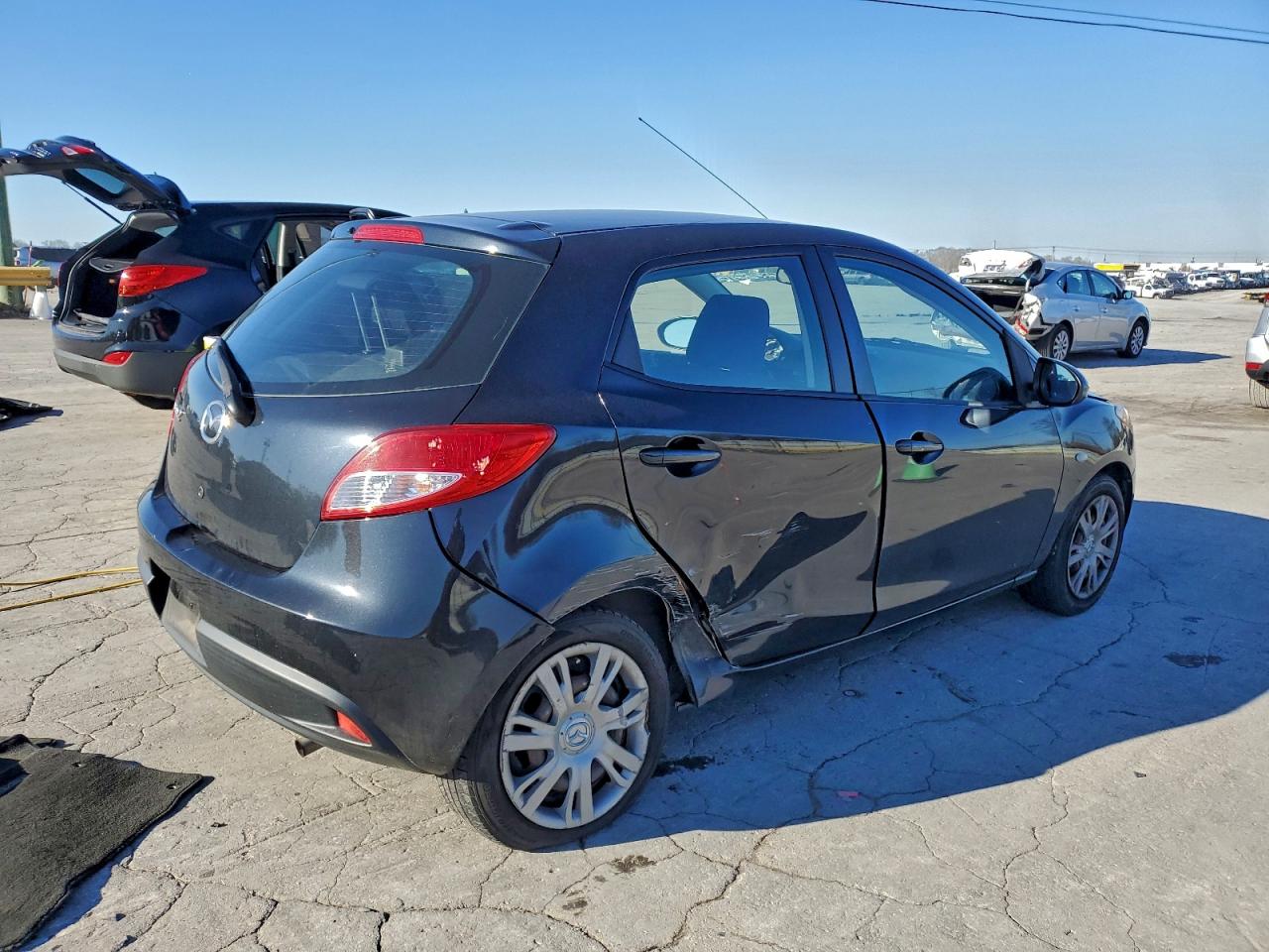 2014 MAZDA MAZDA2 SPORT photo 3