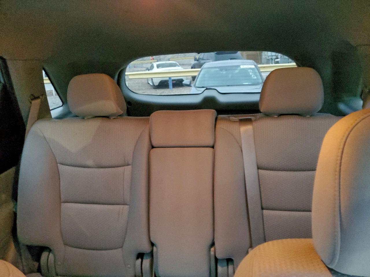 2012 KIA SORENTO BASE photo 10