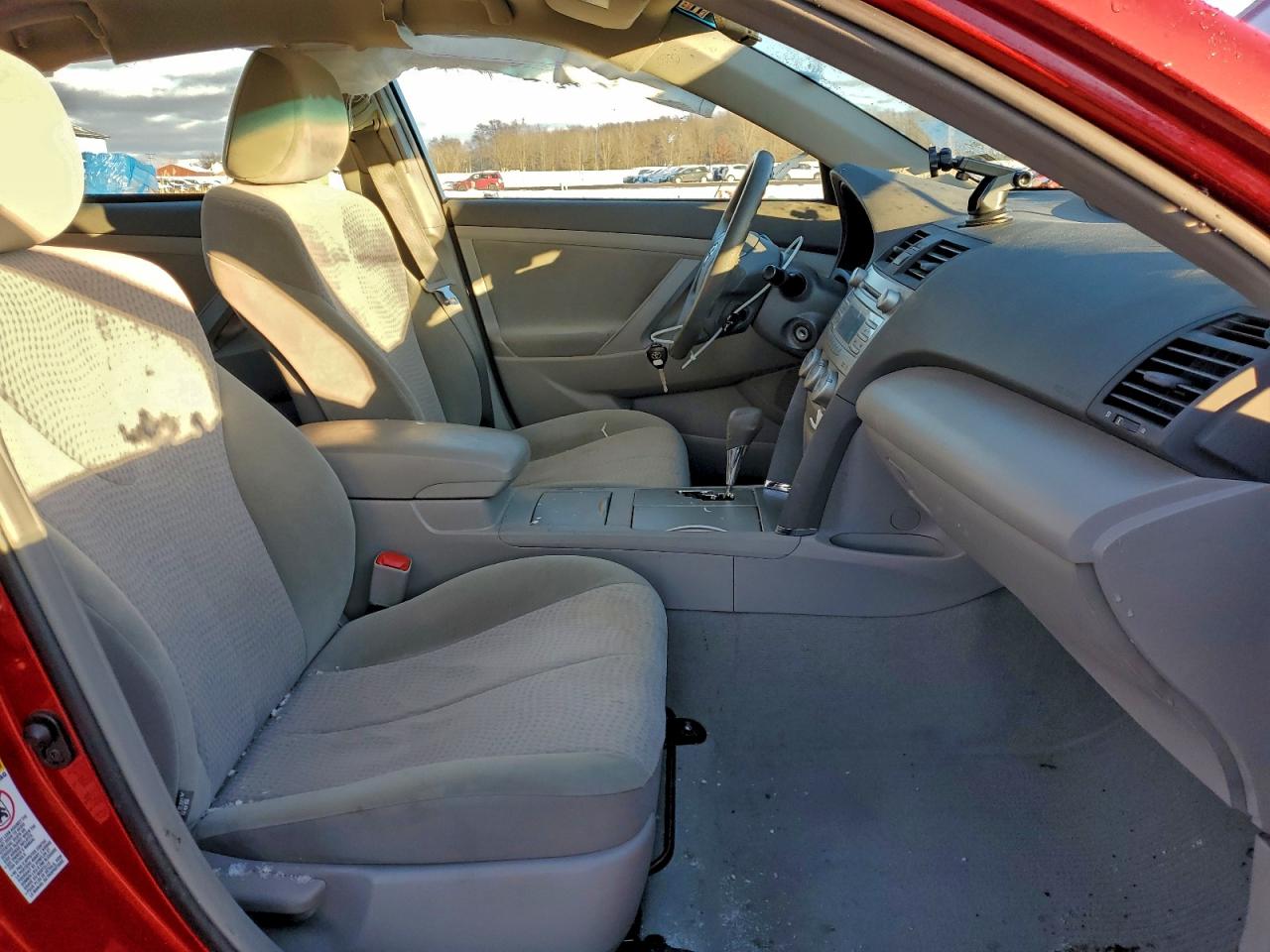 2011 TOYOTA CAMRY BASE photo 7