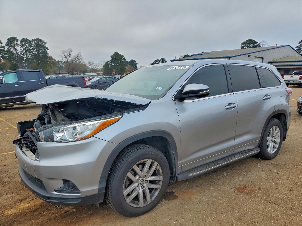 2016 TOYOTA HIGHLANDER