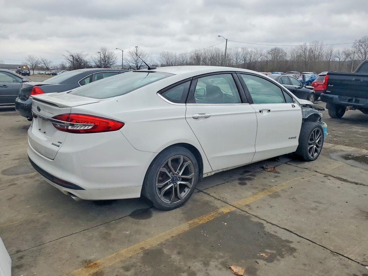 2017 FORD FUSION SE HYBRID photo 3