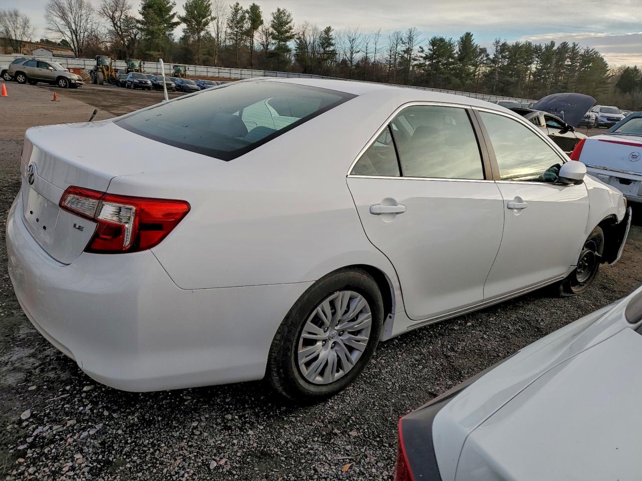 2012 TOYOTA CAMRY BASE photo 3