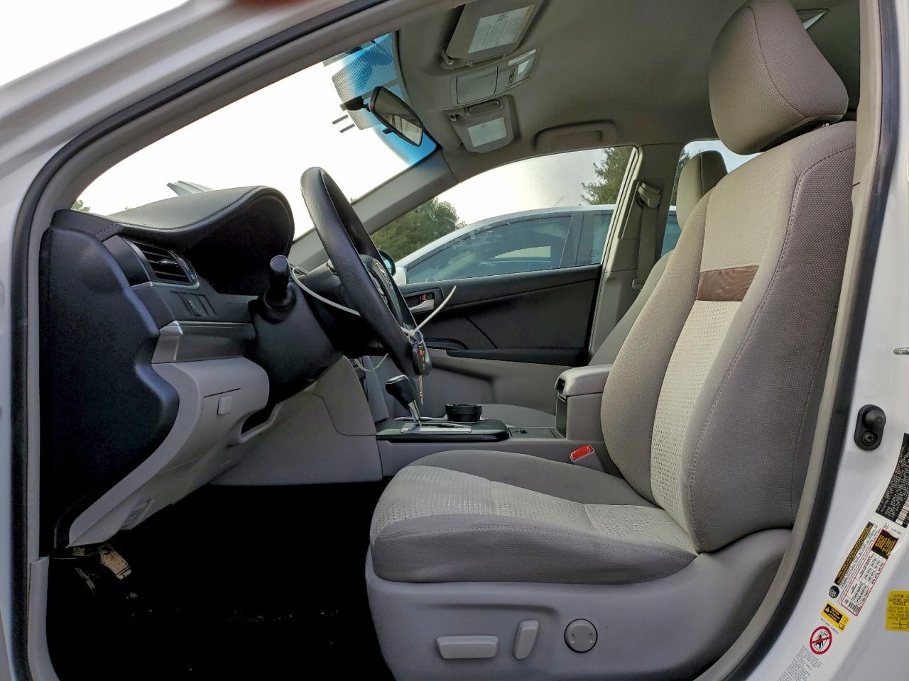 2012 TOYOTA CAMRY BASE photo 7