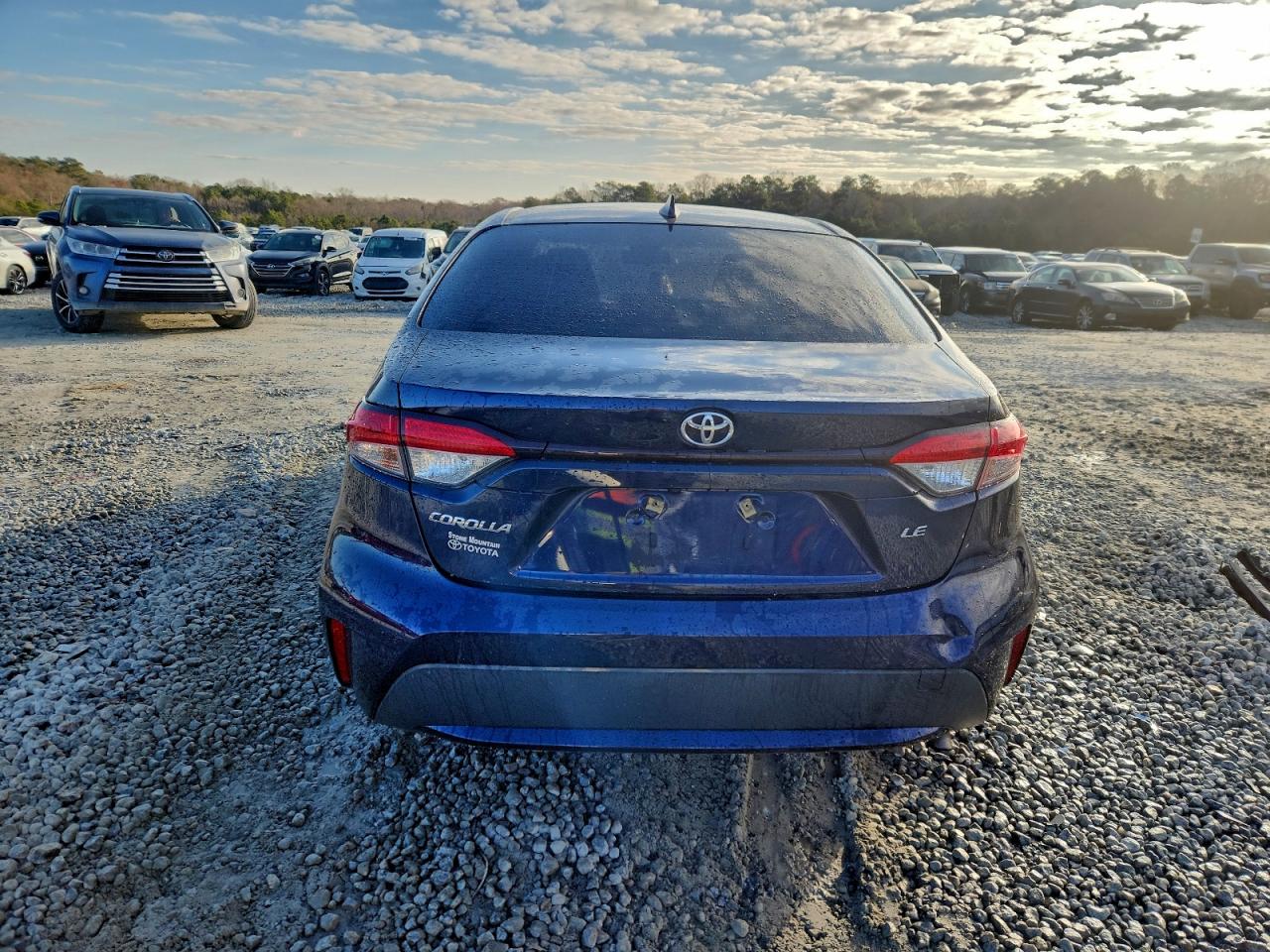 2021 TOYOTA COROLLA LE photo 6