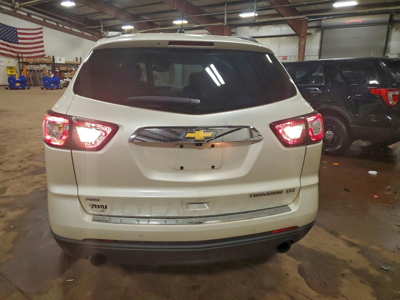 2014 CHEVROLET TRAVERSE LTZ photo 6