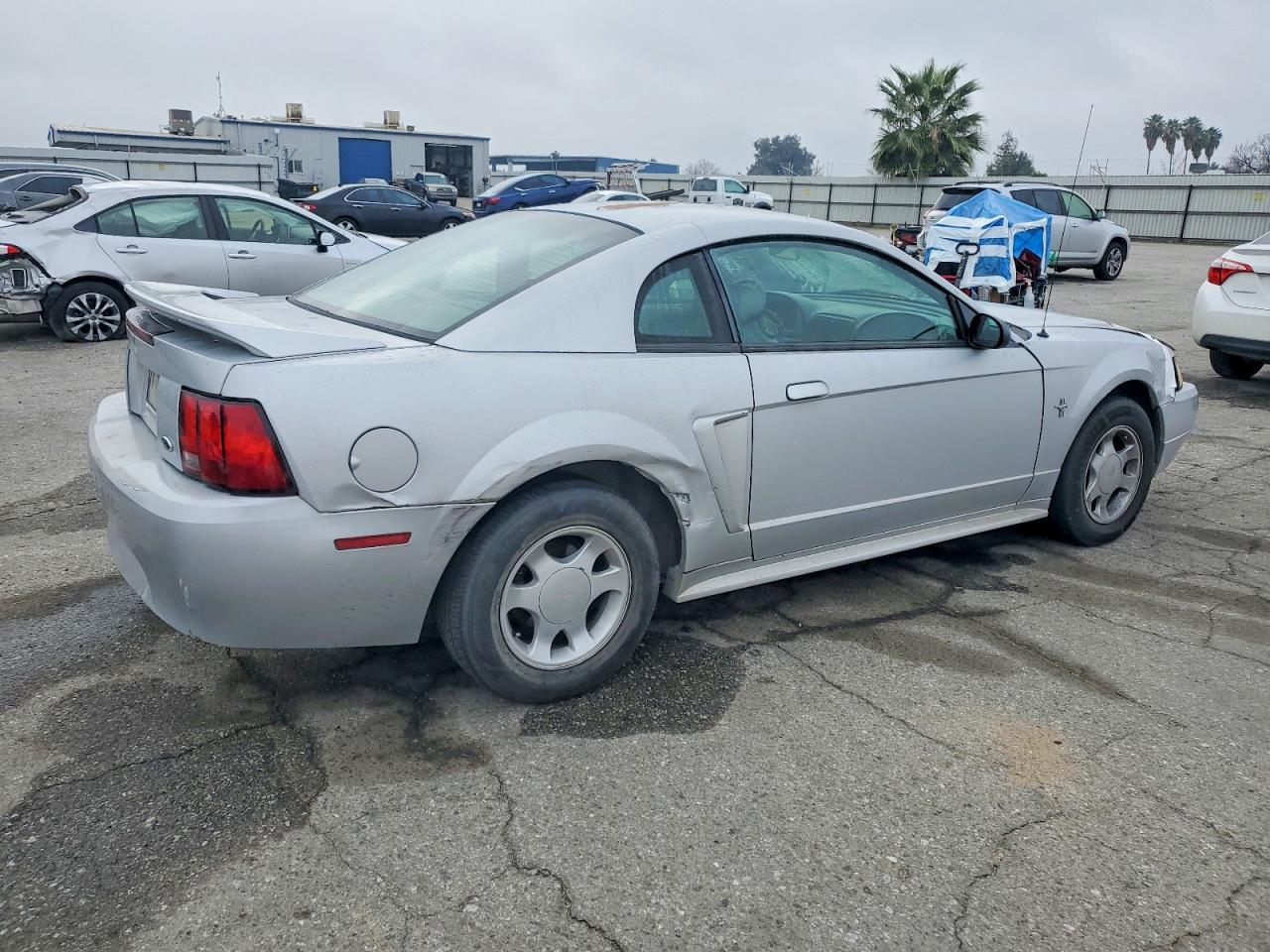 2000 FORD MUSTANG photo 3