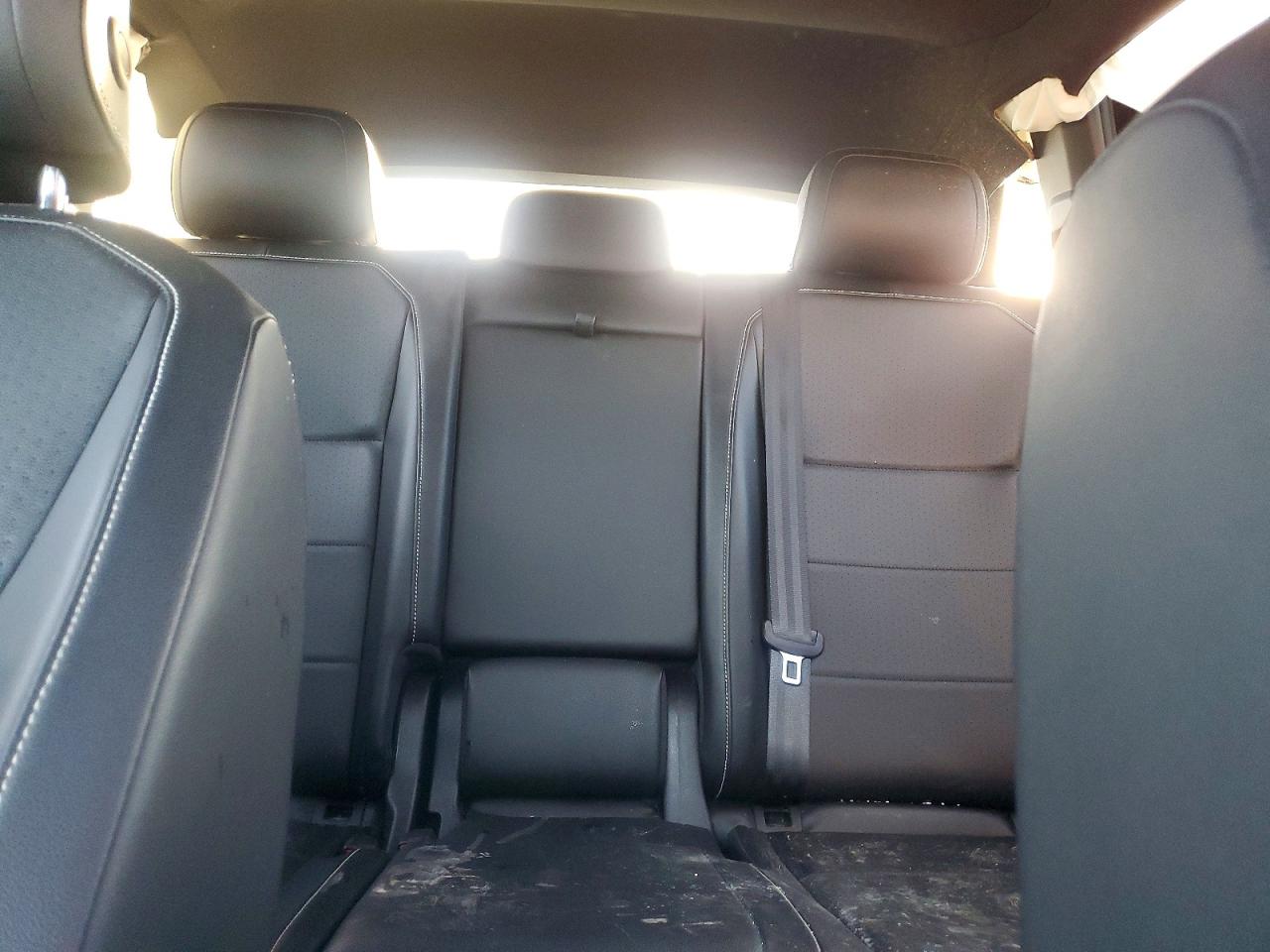 2021 VOLKSWAGEN TIGUAN SE photo 10