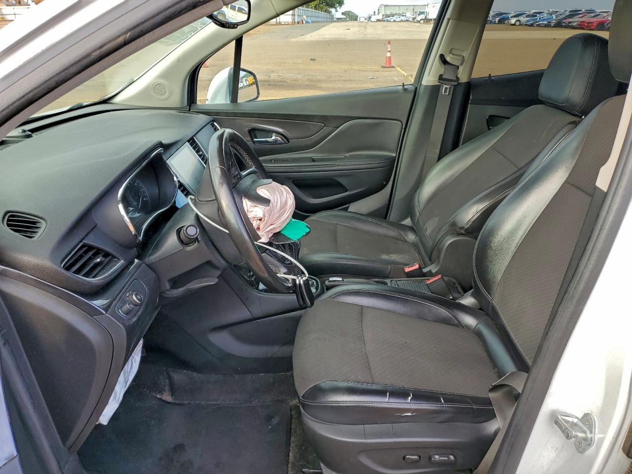2019 BUICK ENCORE PREFERRED photo 7