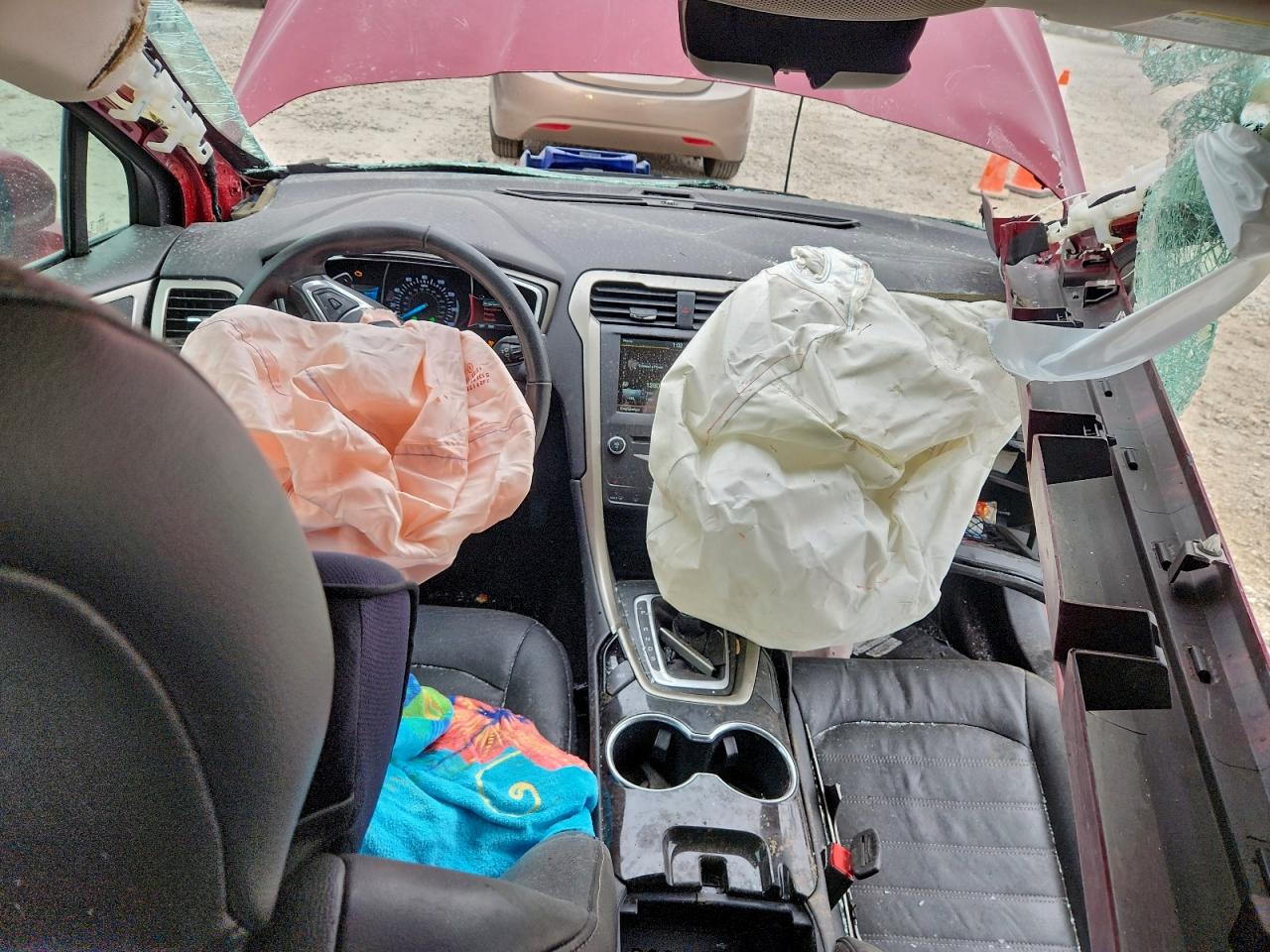 2015 FORD FUSION SE photo 8