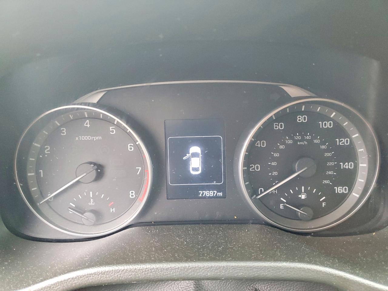 2017 HYUNDAI ELANTRA photo 9